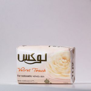 صابون حاوی روغن یاس و بادام  “لوکس”